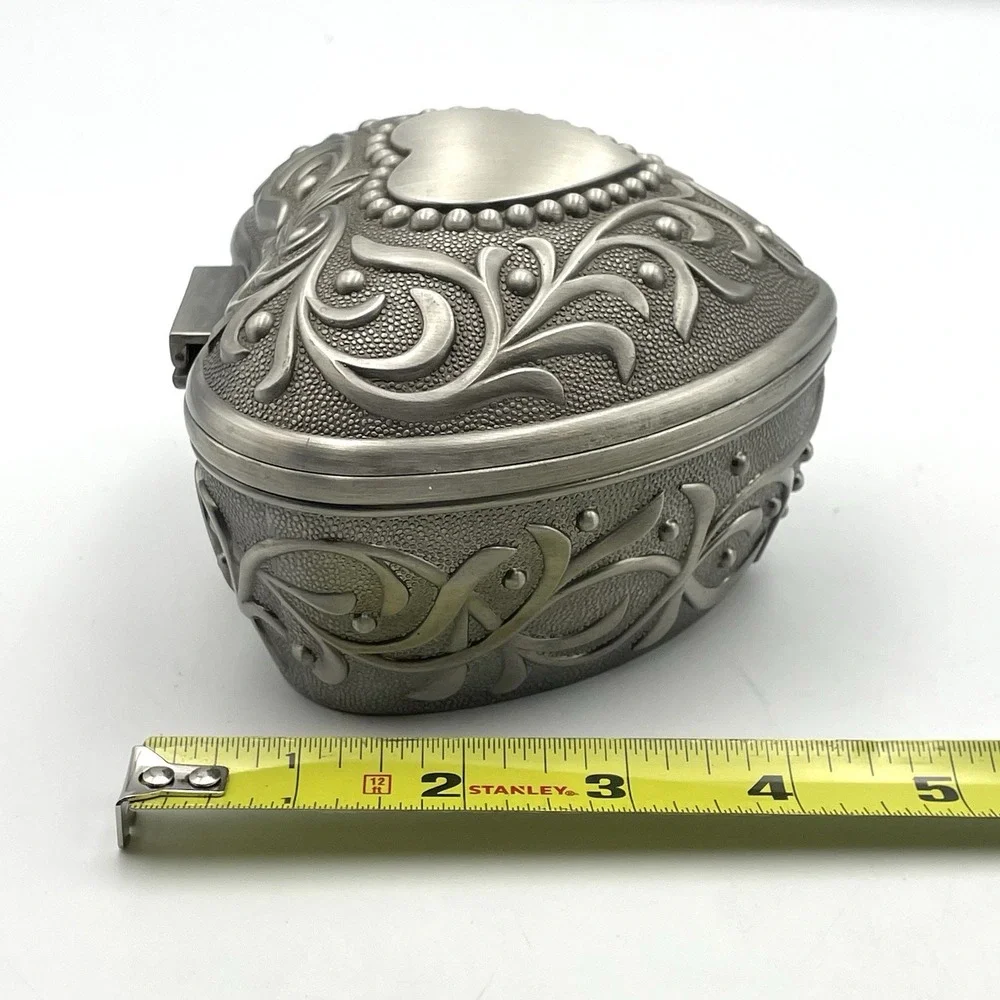 Heart Shaped Silver Tone Jewelry Trinket Box Ornate Floral Velvet Lined 5